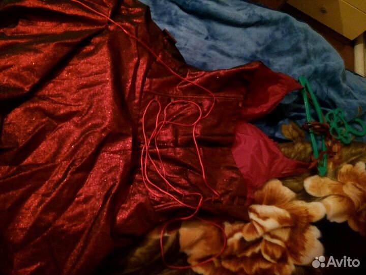 Вечернее платье