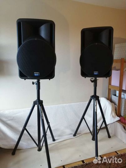 Комплект профессиональной музыкальной аппаратуры