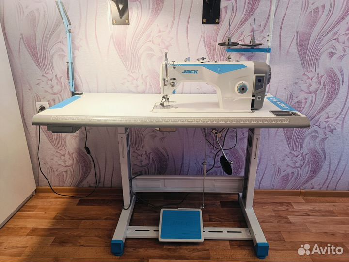 Швейная машинка jack f5