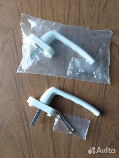 Ручки оконные