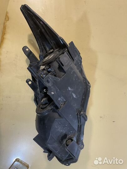 Фара Toyota Prius ZVW30 2ZR 2010 передняя правая