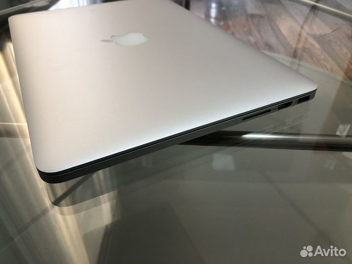 Macbook Pro 13 2015\Акб 100%