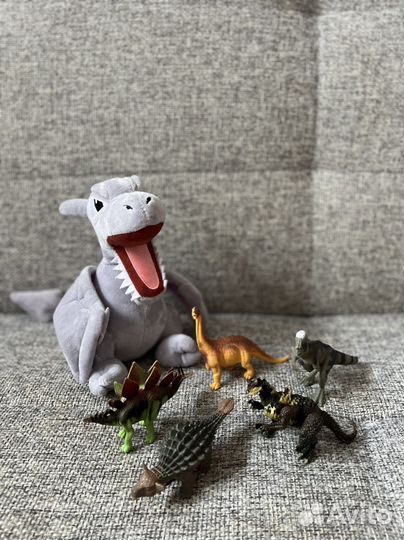 Фигурки динозавров игрушки