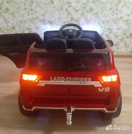 Детский электромобиль