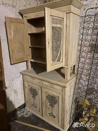 Антикварный буфет