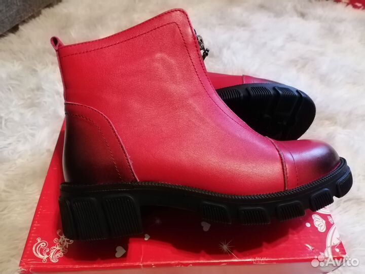 Ботинки женские