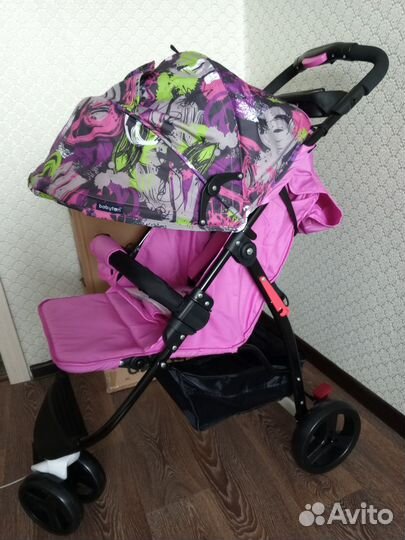 Прогулочная коляска новая