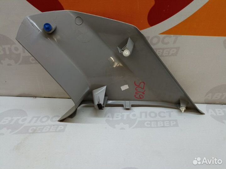 Обшивка багажника задняя левая Bmw X5 E70 N52B30AF