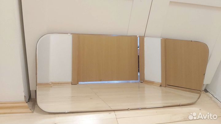 Зеркало настенное