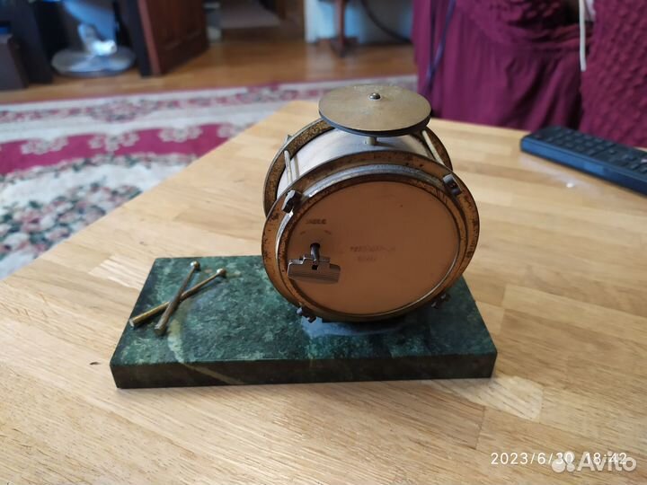 Настольные часы Молния
