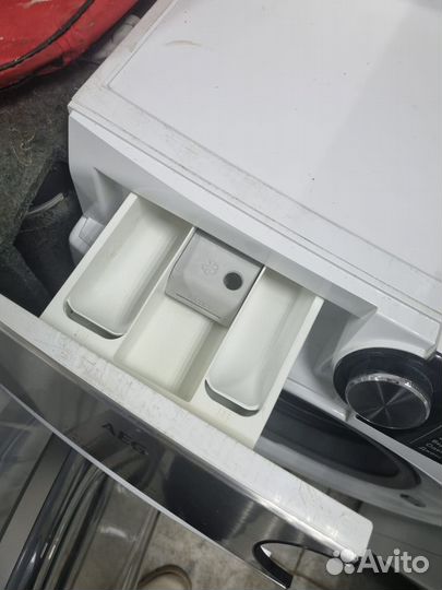 Новаястиральная машина AEG 8кг