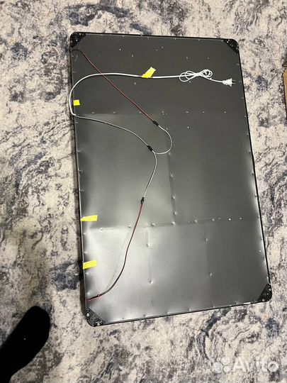 Навесной шкаф с зеркалом, подсветкой и подогревом