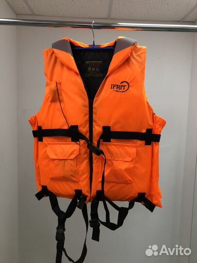 Новые спасательные жилеты