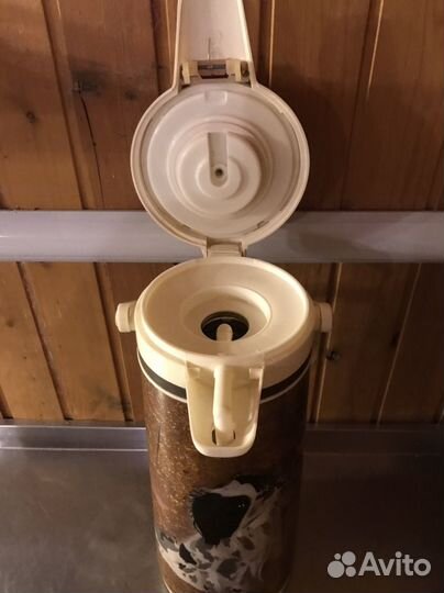 Термос с помпой