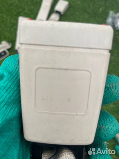 Замок ремня безопасности Ford Explorer 6 U625 2020