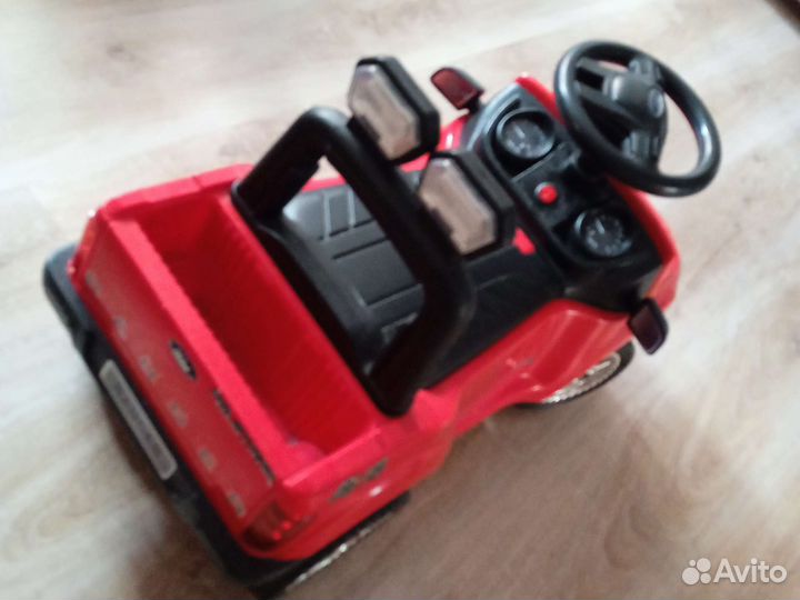 Машинка-каталка