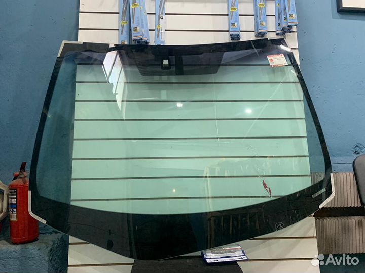 Лобовое стекло Lexus Rx 300 470 330 350 400