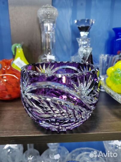 Хрустальная конфетница