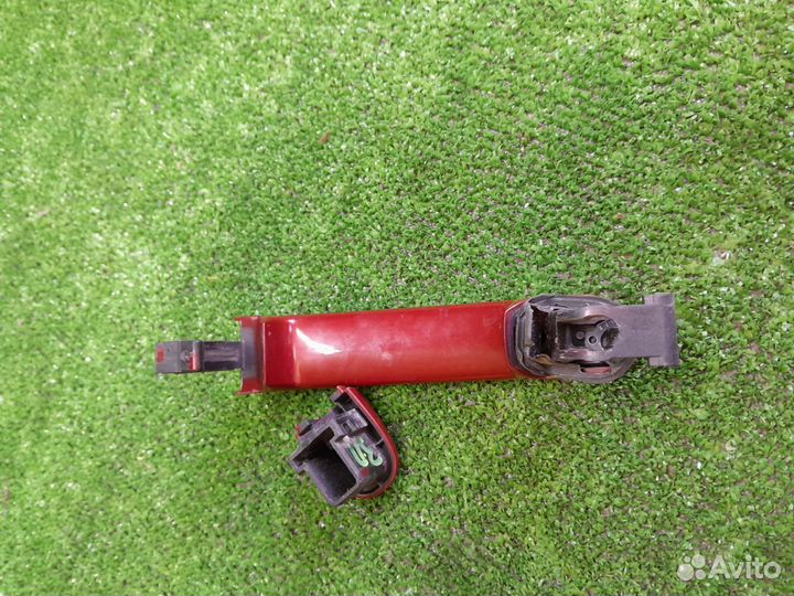 Ручка задней правой двери шкода рапид 2