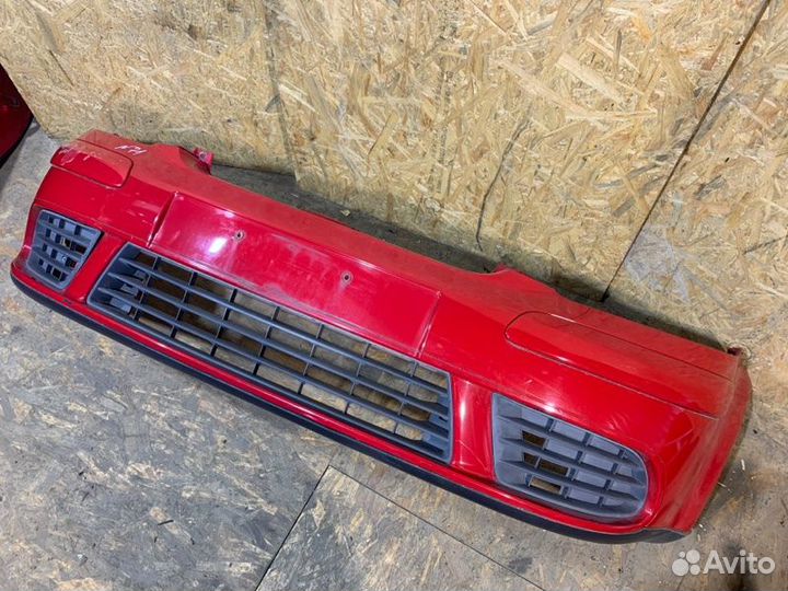 Бампер перед. Volkswagen Golf