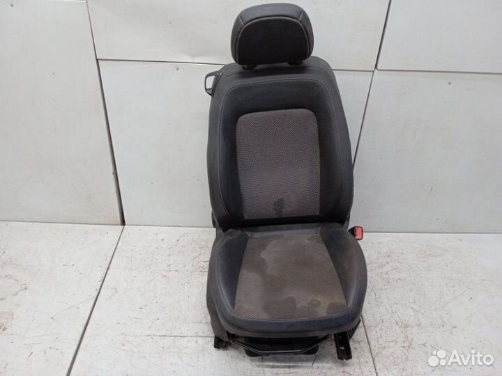 Сиденье переднее правое Opel Corsa D 2006-2010