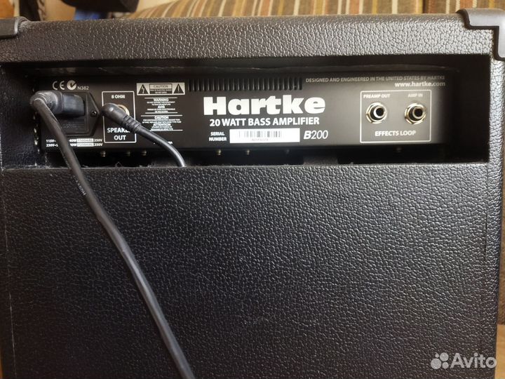 Комбоусилитель Hartke B200