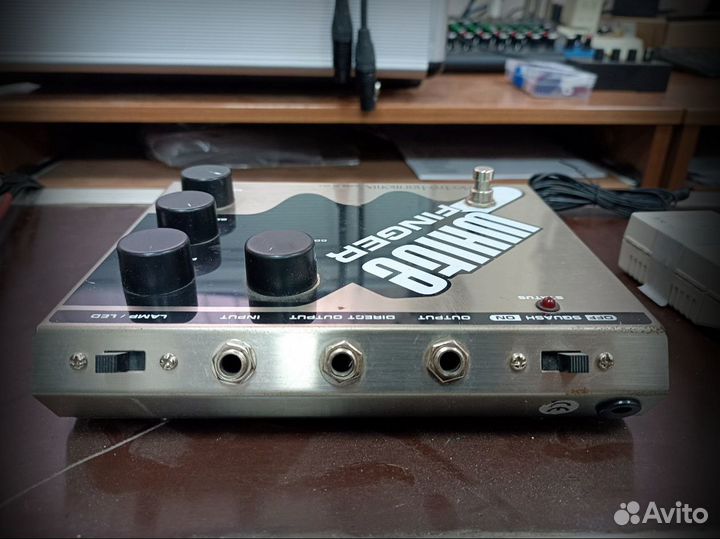 Гитарная педаль Electro Harmonix White Finger