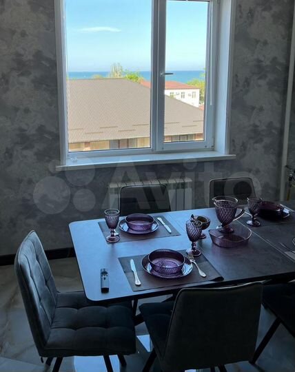 2-к. квартира, 83 м², 4/14 эт.