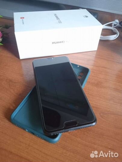 HUAWEI P20, 4/128 ГБ