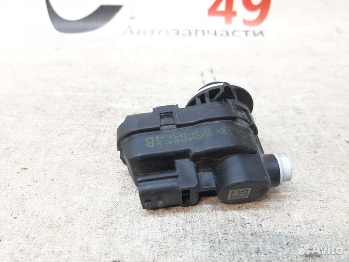 Renault Arkana корректор фары