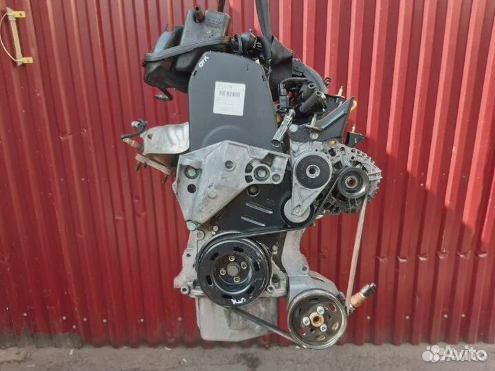 Двигатель Volkswagen Golf 4 1.6 2001 AKL