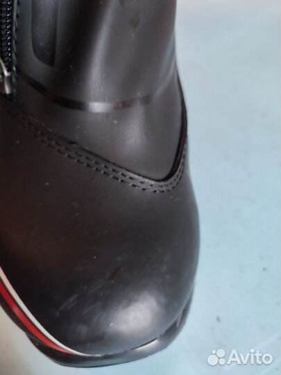 Лыжные ботинки коньковые rossignol