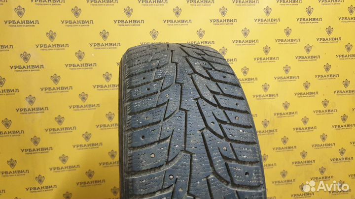 Hankook Winter I'Pike 215/50 R17 95T