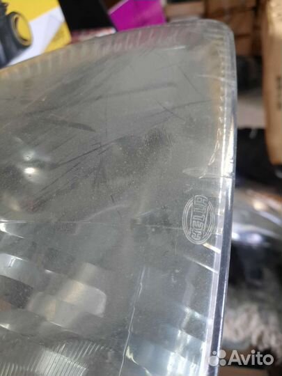 Правая фара пассат б5