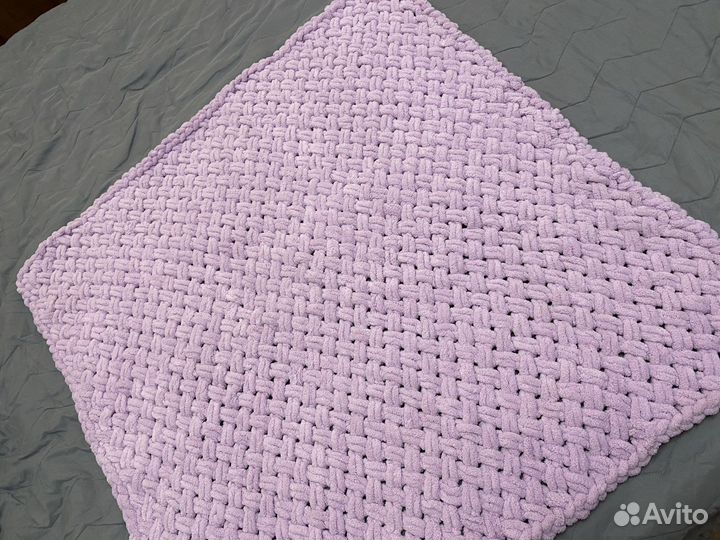 Плед из плюшевой пряжи