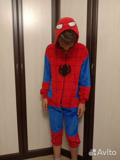 Кенгуруми человек паук