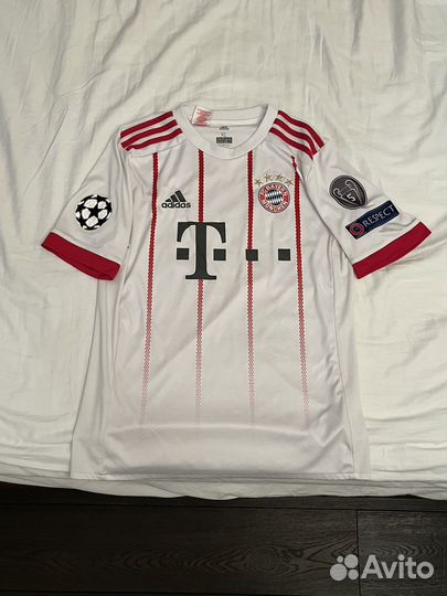 Майка баварии сезона 2017/18