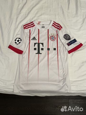 Майка баварии сезона 2017/18