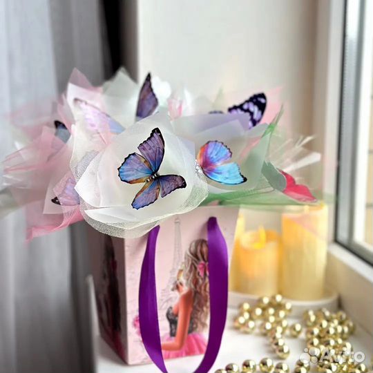 Корзинки и букеты из бабочек