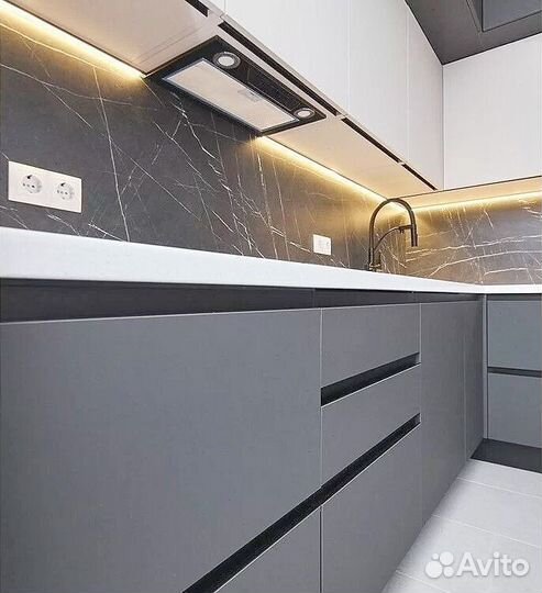 Кухня на заказ с установкой