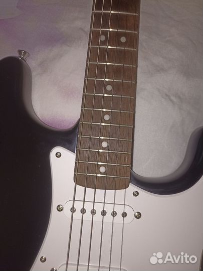 Электрогитара Fender squier bullet Stratocaster