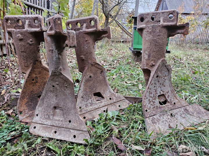 Стойка для плуга