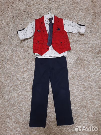 Нарядный костюм для мальчика