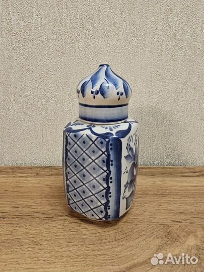 Чайница фарфоровая Гжель, периода СССР