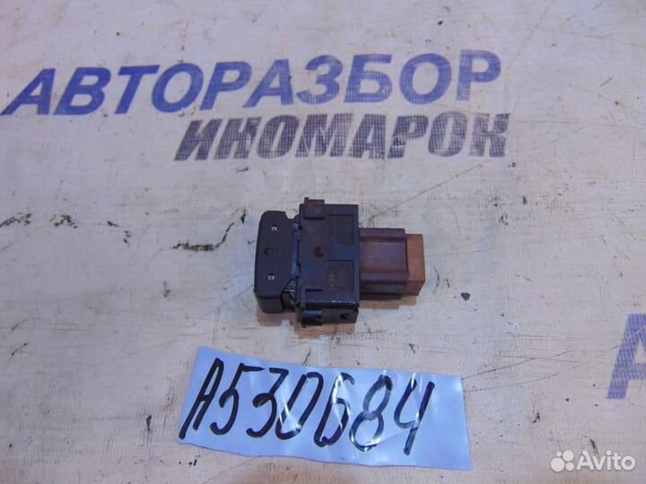 Кнопка обогрева сидений для Nissan Tiida 1 2004-2