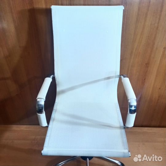 Компьютерное кресло