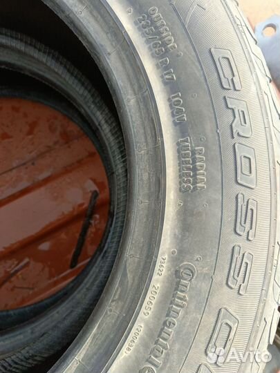 Continental CrossContact UHP 235/65 R17