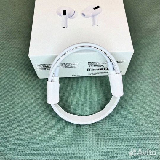 AirPods Pro 2: Звук, который объединяет