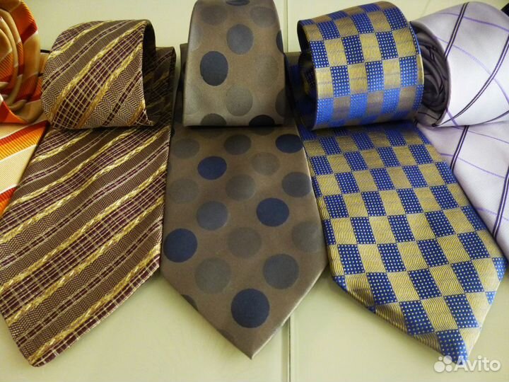 Галстуки известных брендов.Шёлк. Ремень