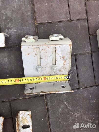 Продам кронштейны для лифтов